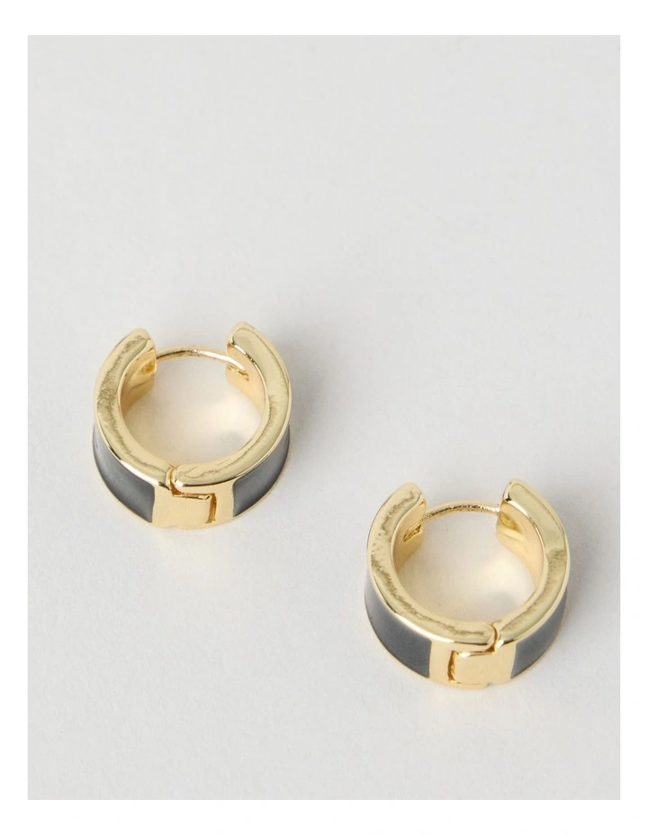 Sleepers in Gold and Black image 3