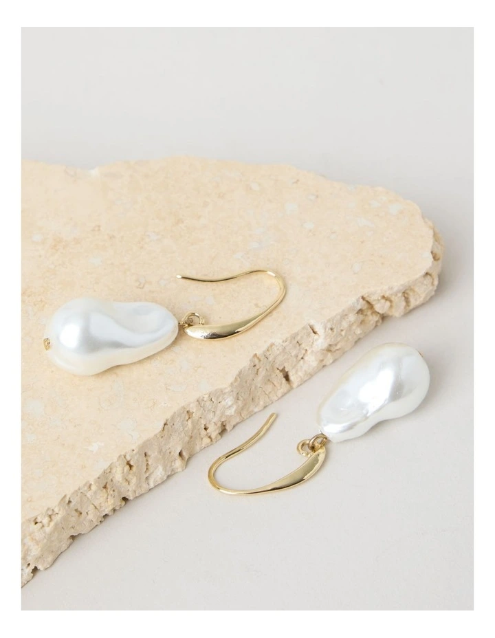 Pearl Drop Earrings image 1