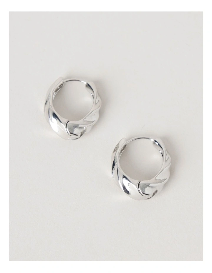 Twist Earring in Silver image 1