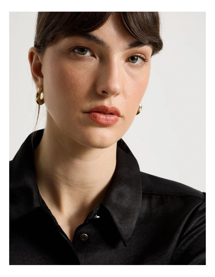 Chunky Twist Hoops in Gold image 2