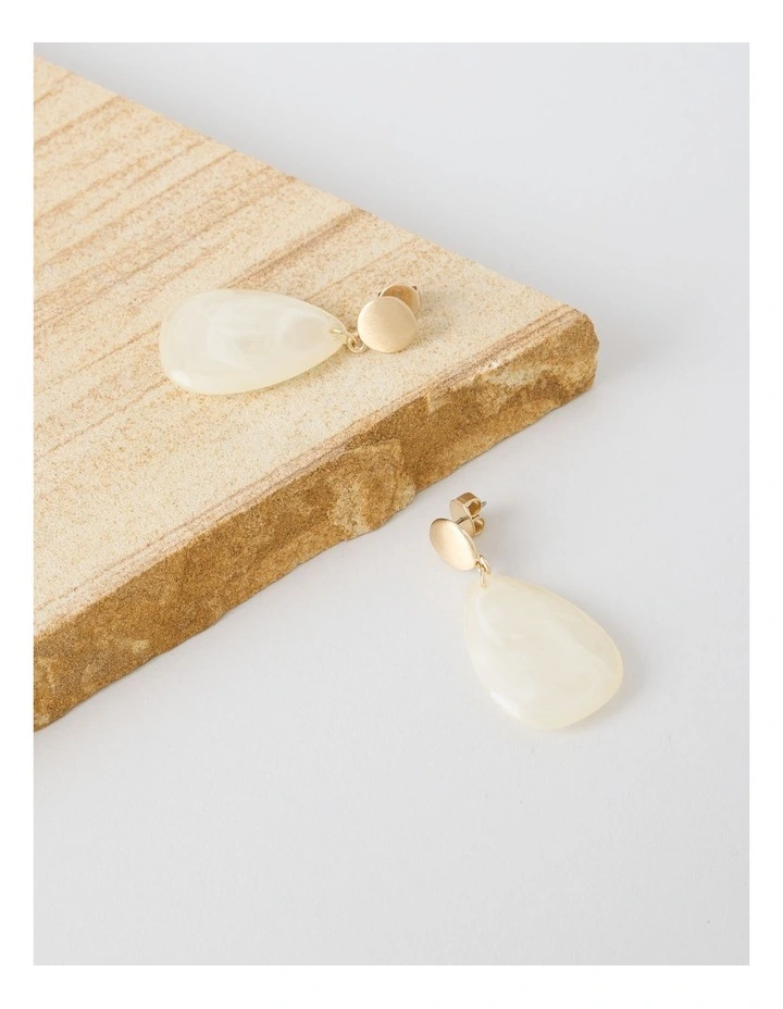 Smooth Resin Drop Earrings in Gold image 3