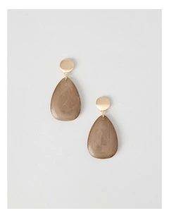 Smooth Resin Drop Earrings in Tannin
