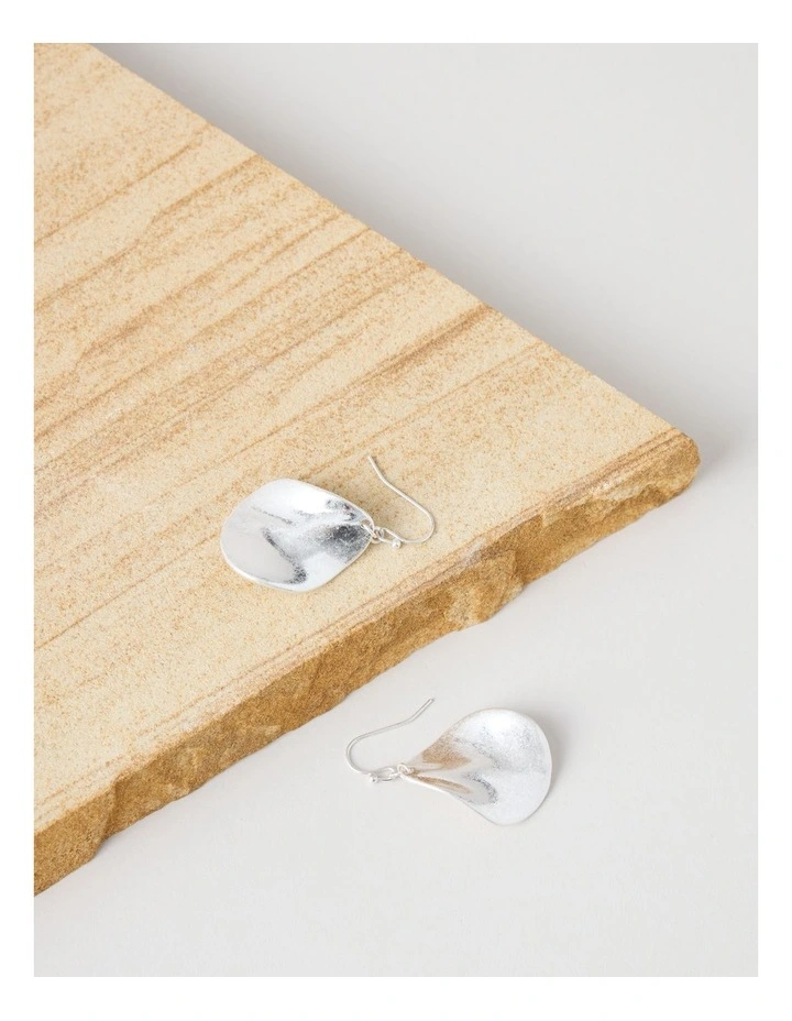 Wave Teardrop Hook Earring in Silver image 3