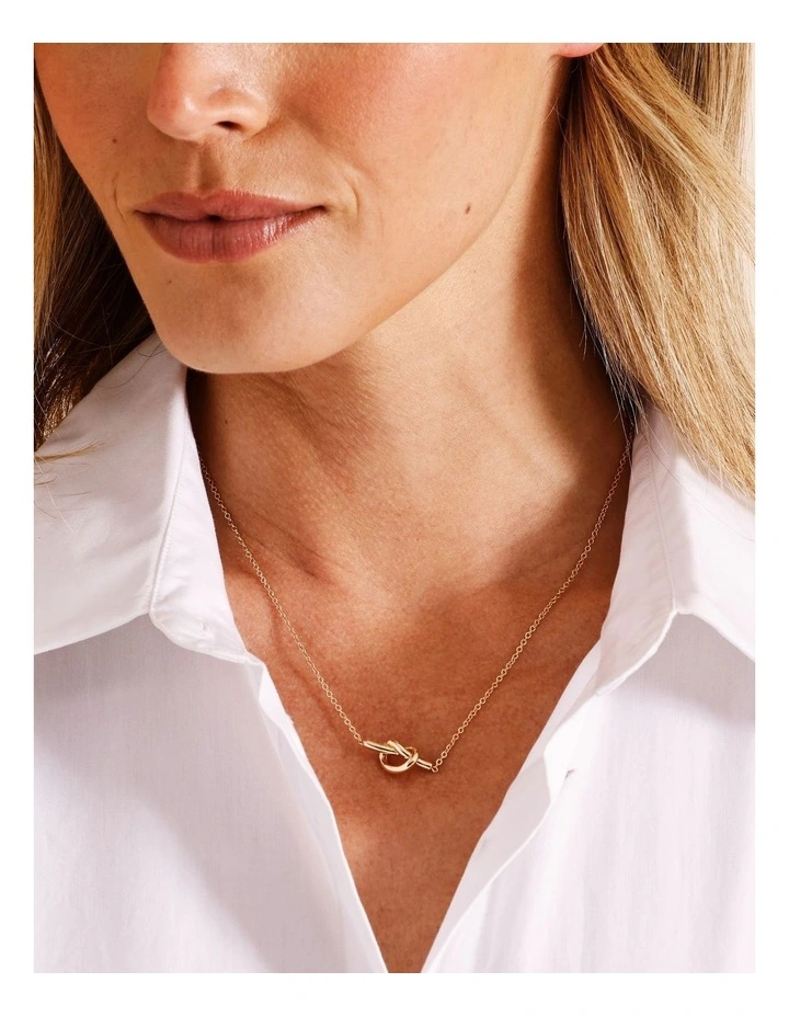 Knot Pendant Necklace in Gold image 4