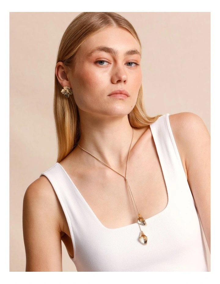 Tulip Lariat Necklace in Gold image 2