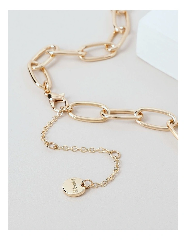 Heart Chain Necklace in Gold image 5