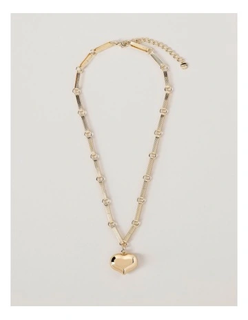 Heart Pendant Necklace in Gold