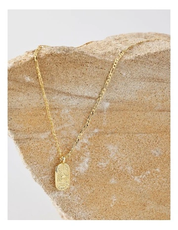 Oval Cancer Zodiac Necklace in Gold