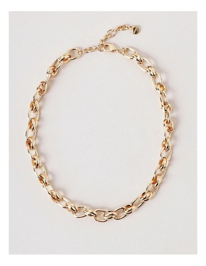 Circle Feature Necklace in Gold image 1