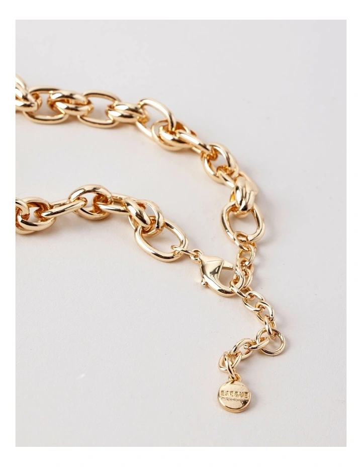 Circle Feature Necklace in Gold image 5