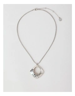 Cut Out Pendant Necklace in Silver