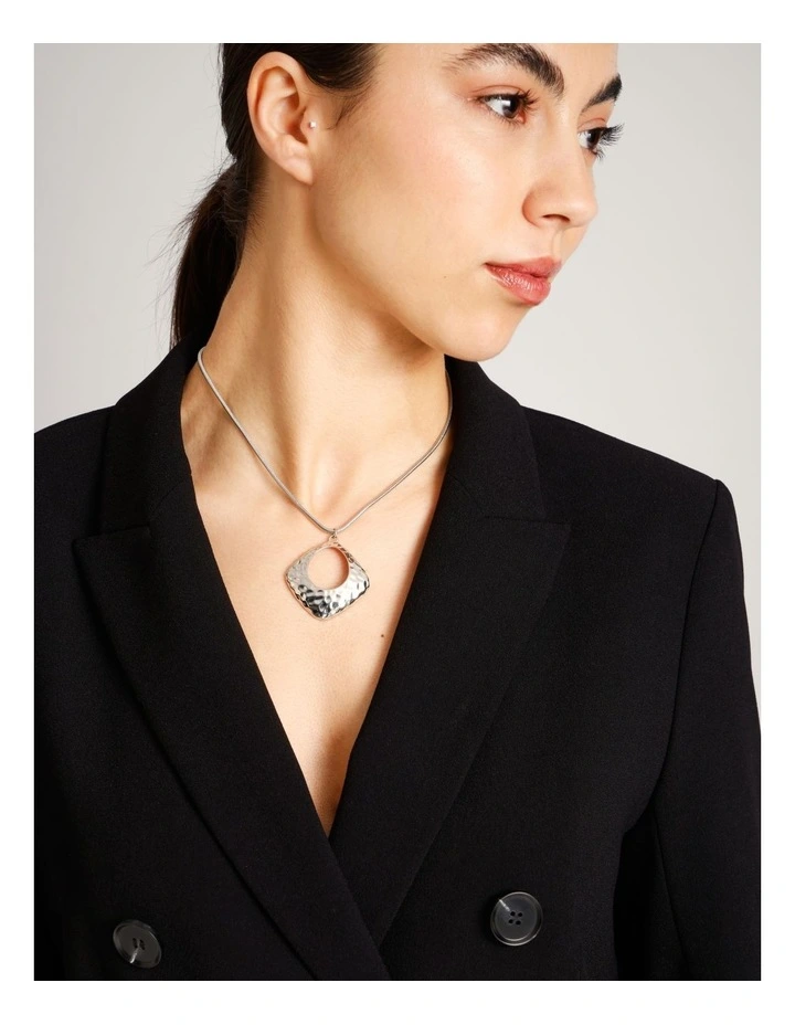 Cut Out Pendant Necklace in Silver image 2
