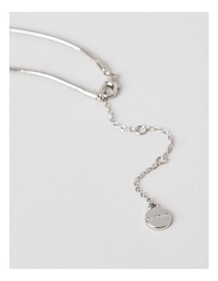 Cut Out Pendant Necklace in Silver image 5