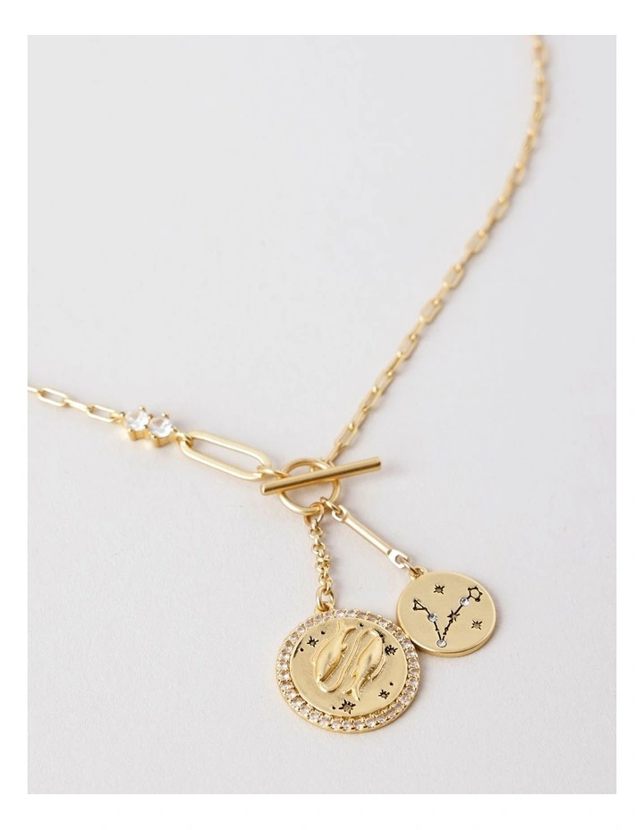 Pisces Pendant Necklace in Gold image 2