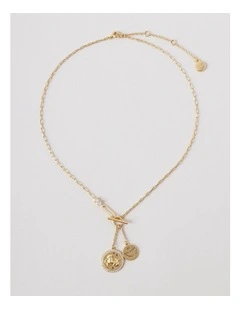 Capricorn Pendant Necklace in Gold