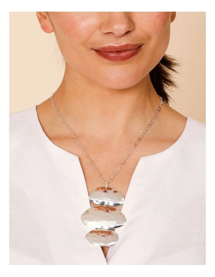 Drop Pendant Necklace in Silver image 4