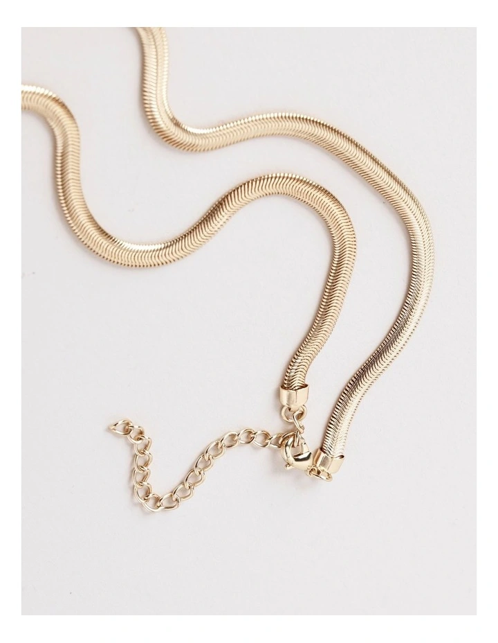 Stone Pendant Necklace in Gold image 3