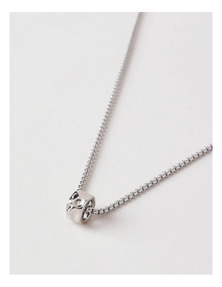 Pendant Necklace in Silver image 2