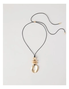 Pendant Necklace in Black and Gold