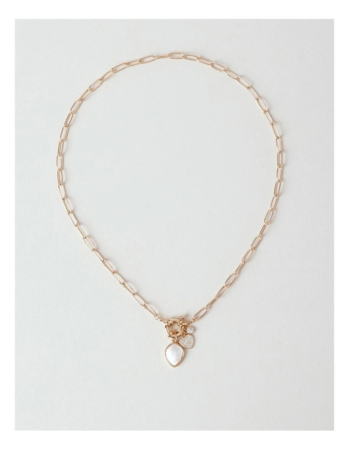 Flower Pendant Chain in Gold image 1