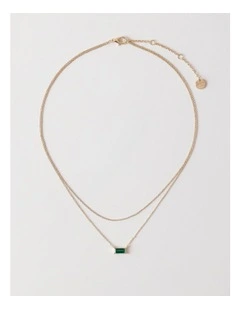 Fine Layered Necklace in Gold/ Emerald