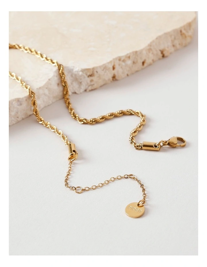 Twist Chain Necklace in Gold image 3