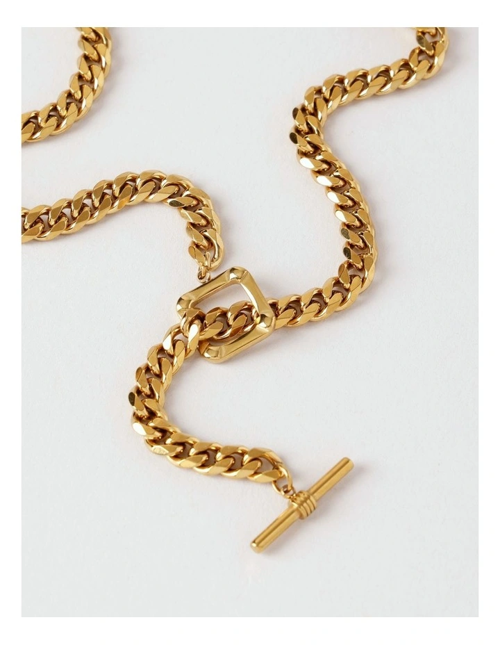 Curb Chain Necklace in Gold image 3