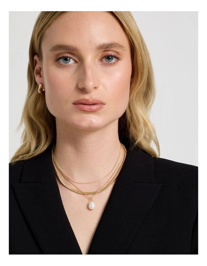 Layered Pearl Necklaces in Gold image 2