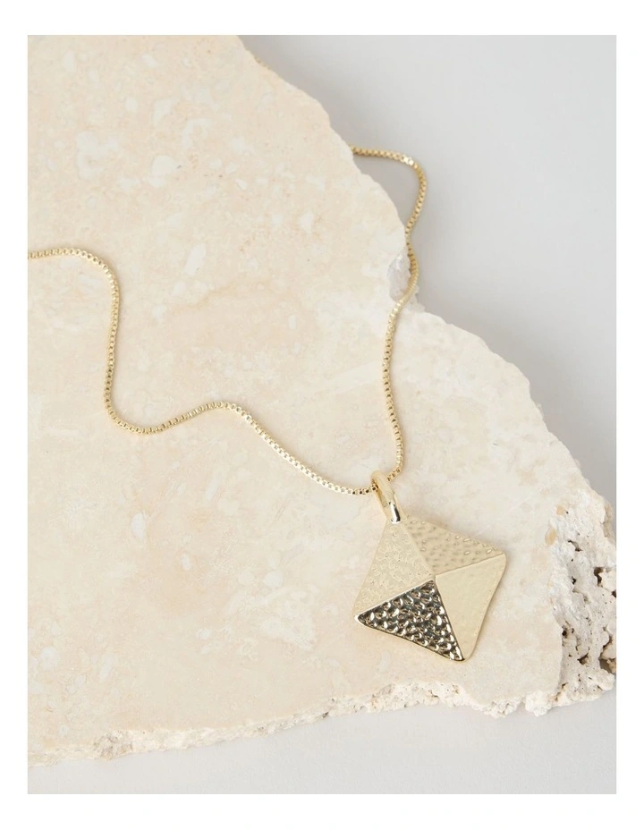 Hammered Pyramid Pendant Necklace in Gold image 3