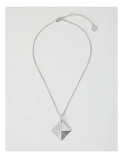 Hammered Pyramid Pendant Necklace in Silver