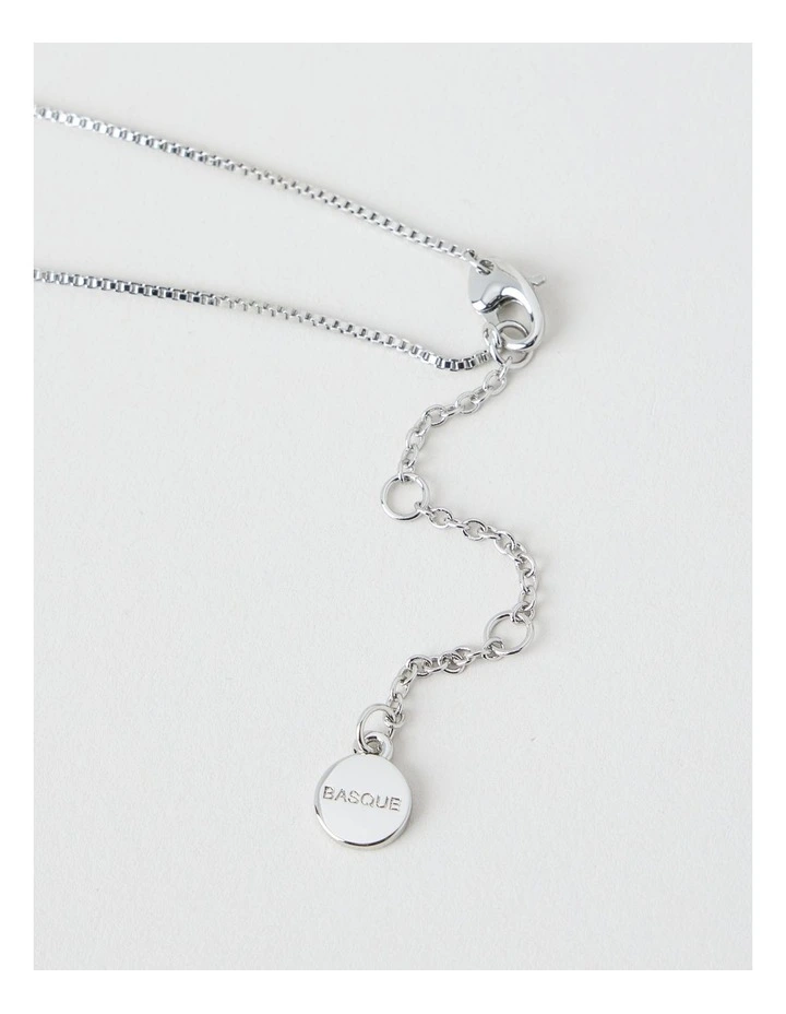 Hammered Pyramid Pendant Necklace in Silver image 5