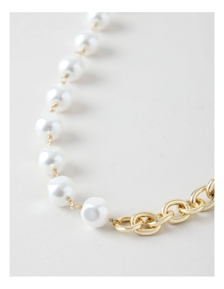 Gold Chain and Pearl Necklace image 3