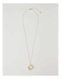 Gold Twist Pendant Necklace