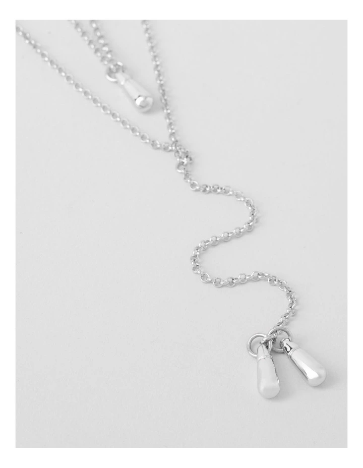 Tear Drop Lariat Necklace in Silver image 5