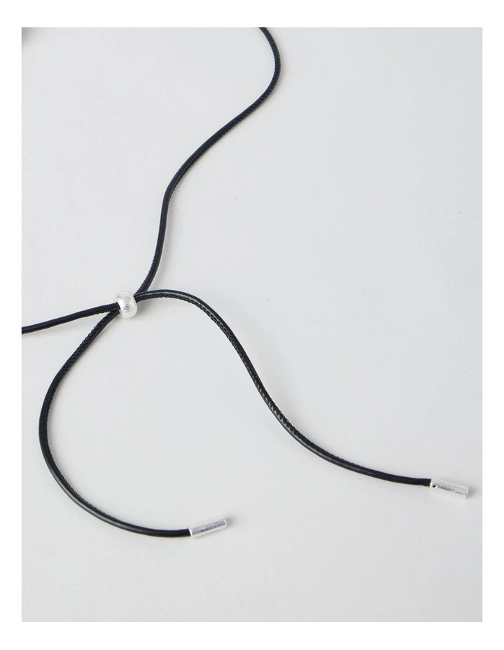 Beaten Circles Pendant Necklace in Silver image 6