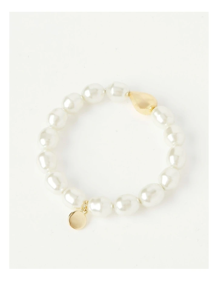 Pearl Bracelet in Pearl image 3