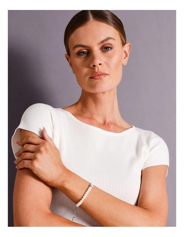 Freshwater Pearl Chain Toggle Bracelet Boxed Jewellery in Silver/Pearl image 4