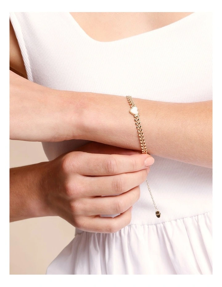 Heart Bracelet in Gold image 5