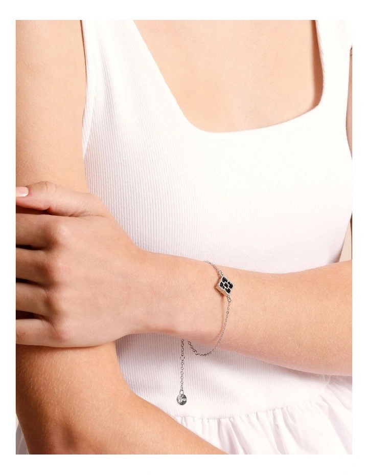 Single Icon Bracelet in Silver image 4
