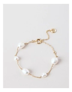 Pearl Station Bracelet in Gold