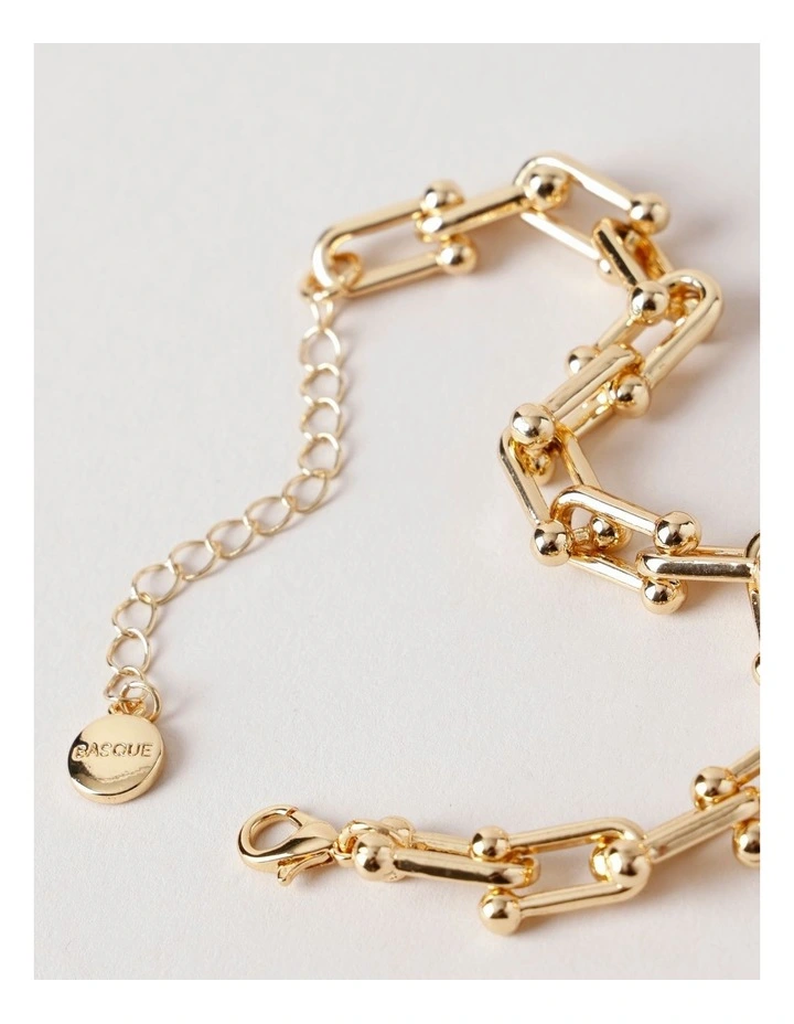 Chain Bracelet in Gold image 3
