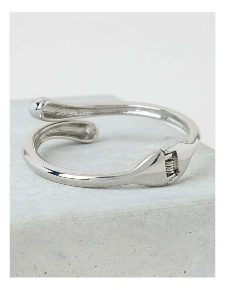 Hinged Bangle in Silver A89295Bw/Silver image 3