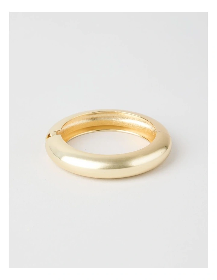 Smooth Hinged Bangle in Gold image 1