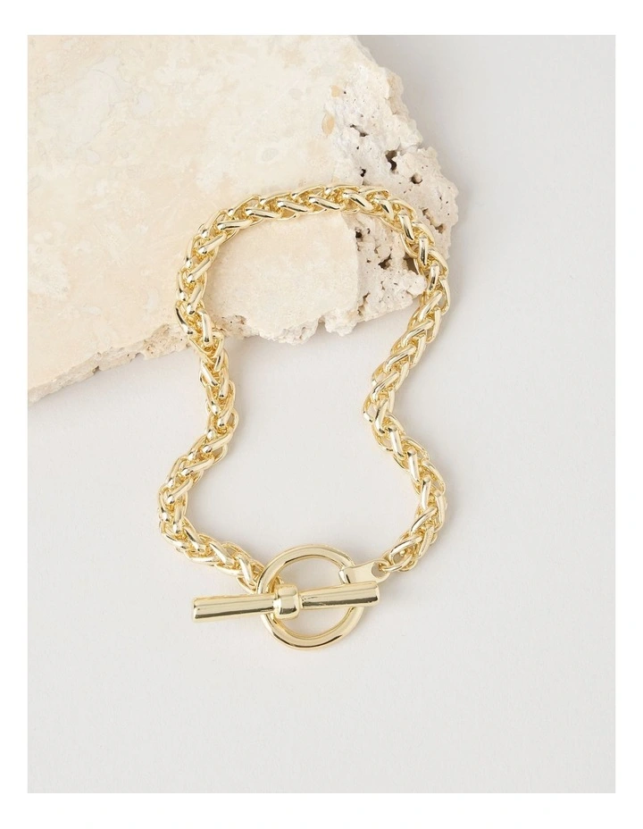 Twisted Rope Chain Bracelet in Gold image 2