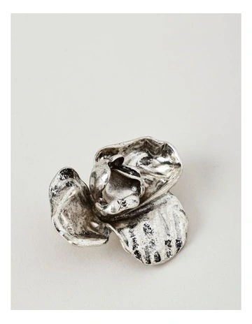 Floral Brooch in Silver