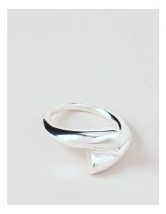 Loop Ring in Silver