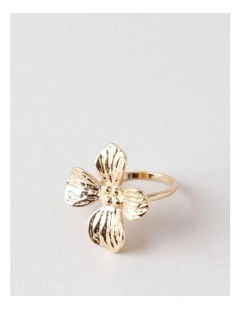 Flower Ring in Gold