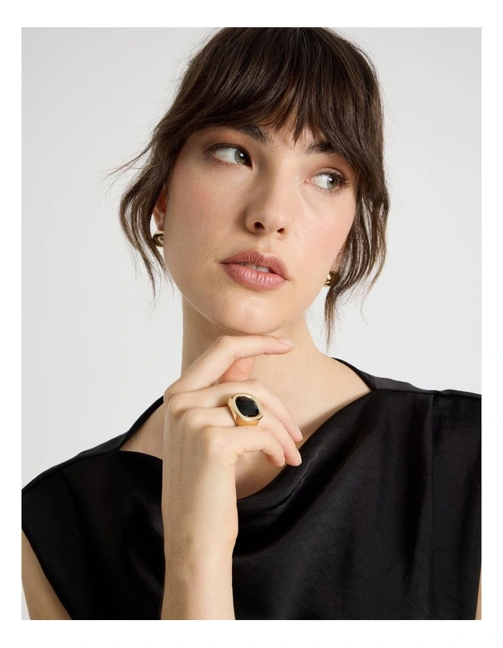 Gold and Jet Stone Ring image 2