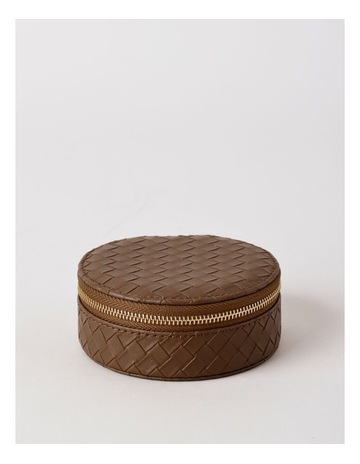 Chocolate colour