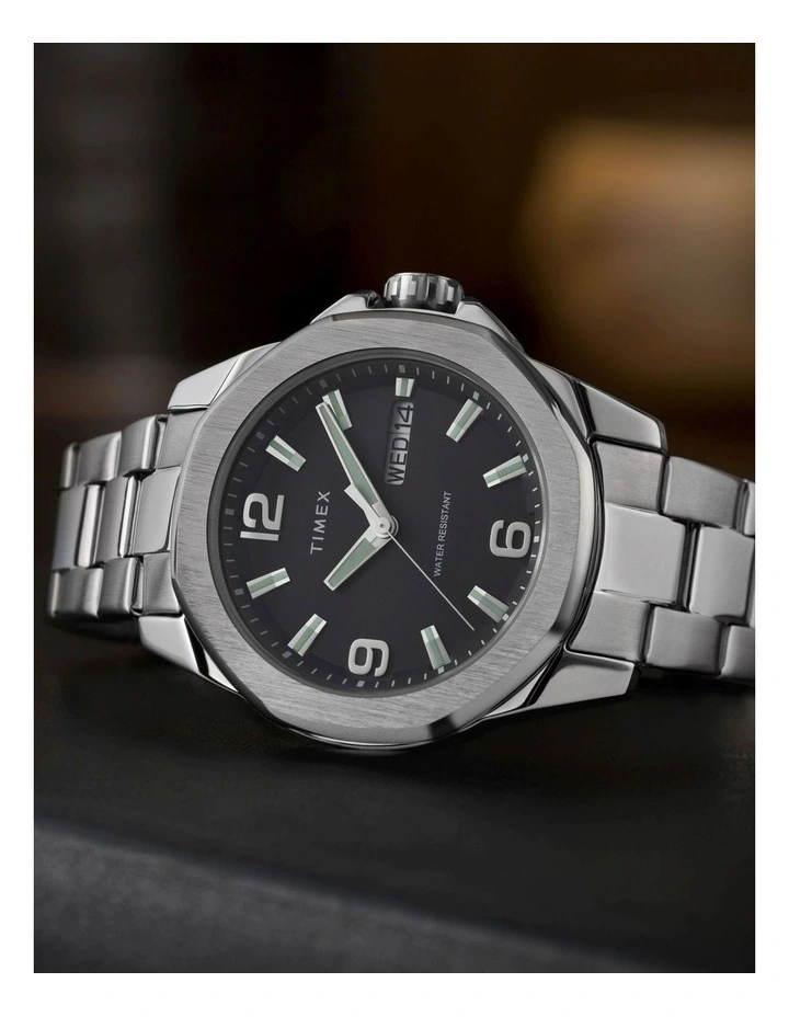 Essex Day And Date Watch 46mm in Stainless Steel image 6